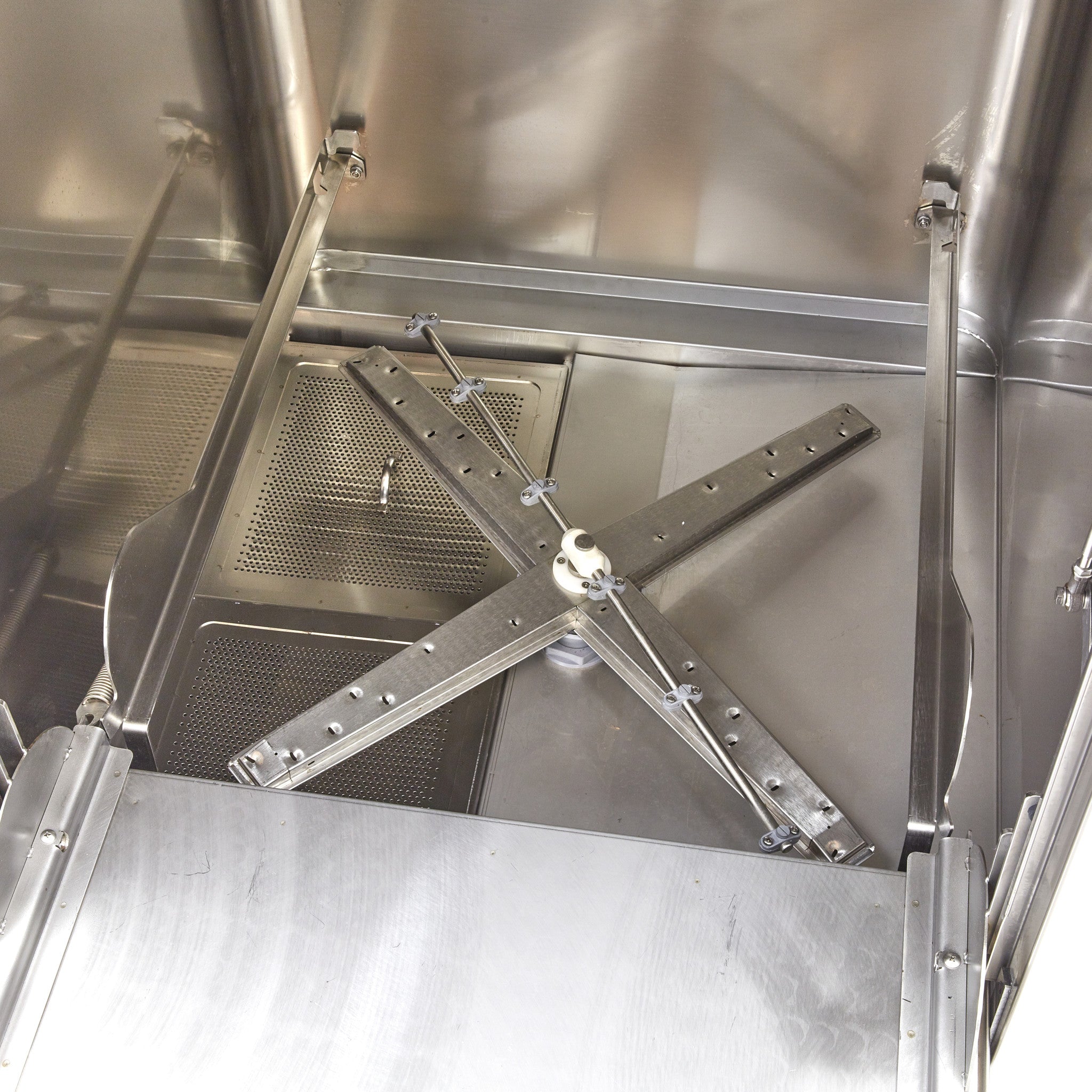 Grovopvaskemaskine - 60 x 76 cm - med sæbe og skyllepumpe - 400V