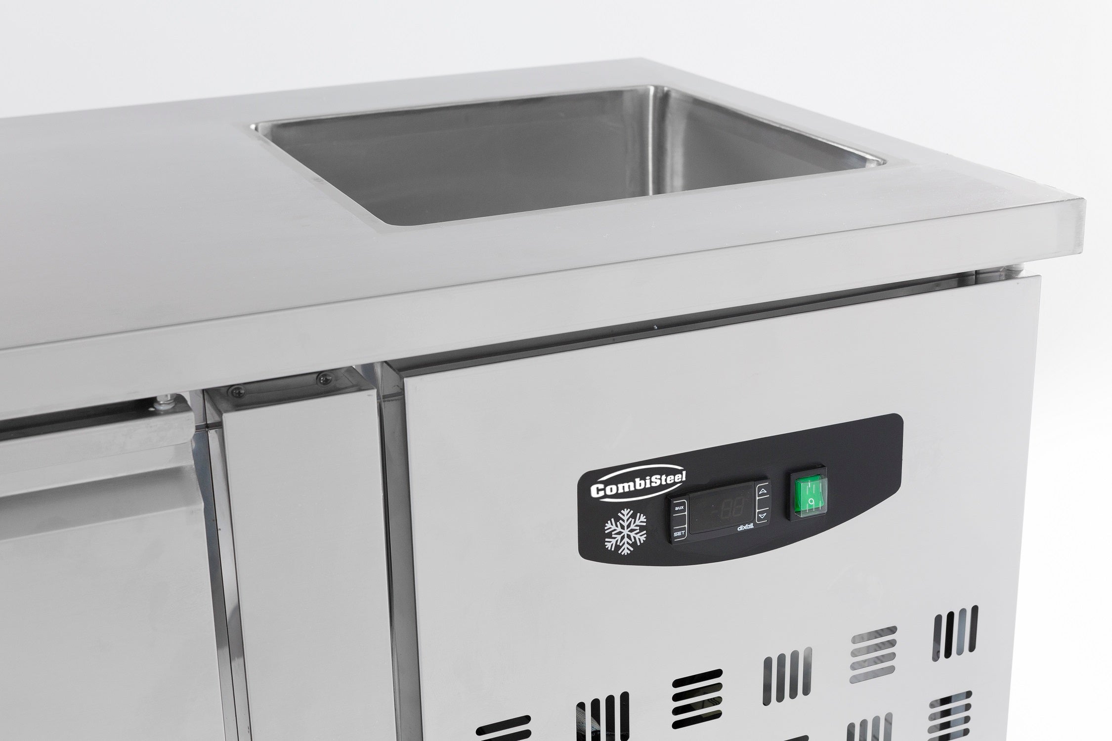 Kølebord 3 låger og vask - 700 mm dyb