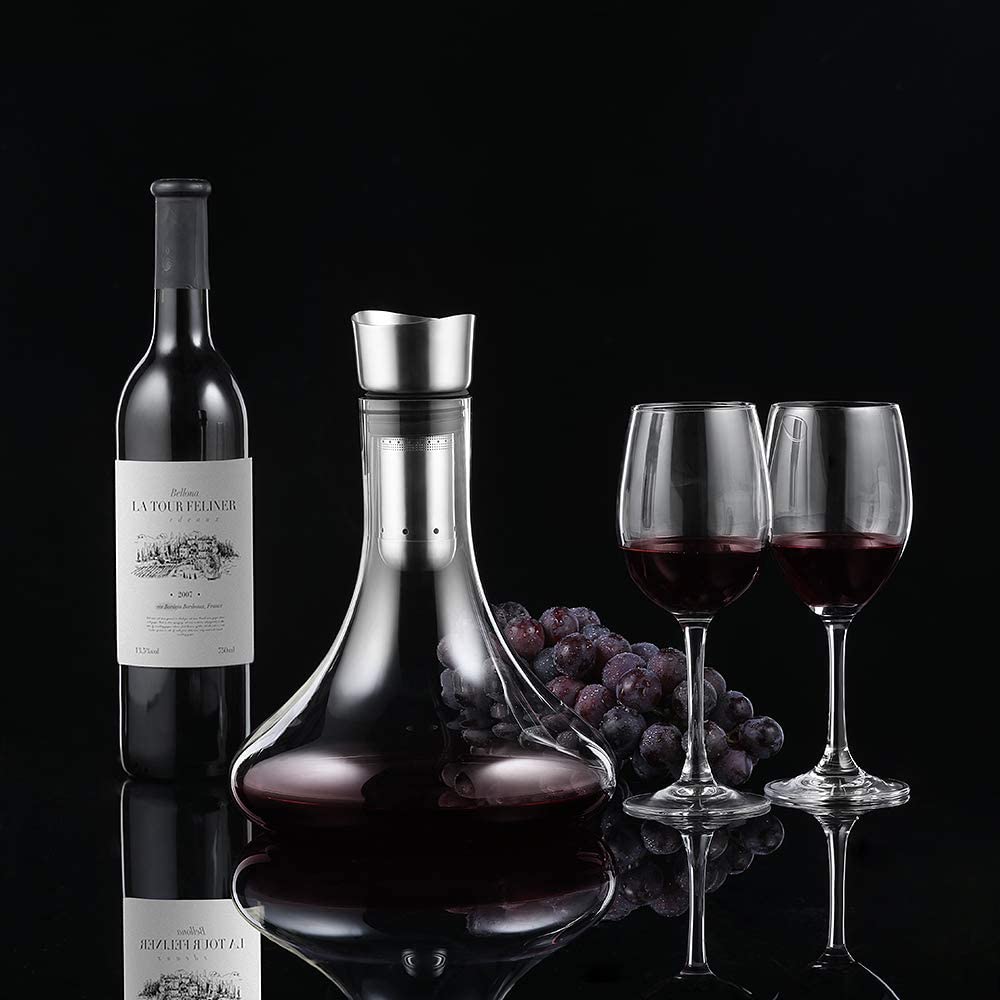 Karaffel i krystalglas med dekantering